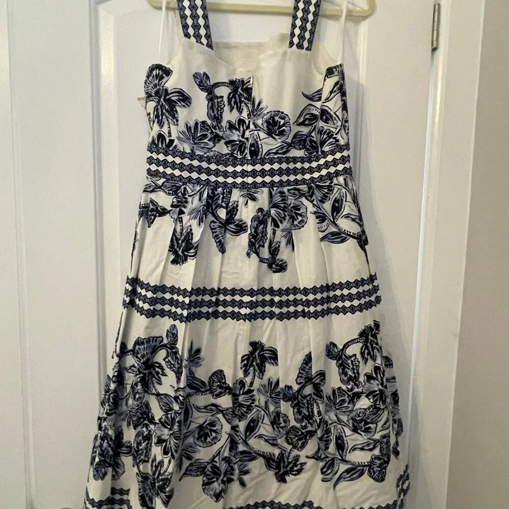 Vince Camuto Blue Floral Dress - size 10 - Picture 2 of 9